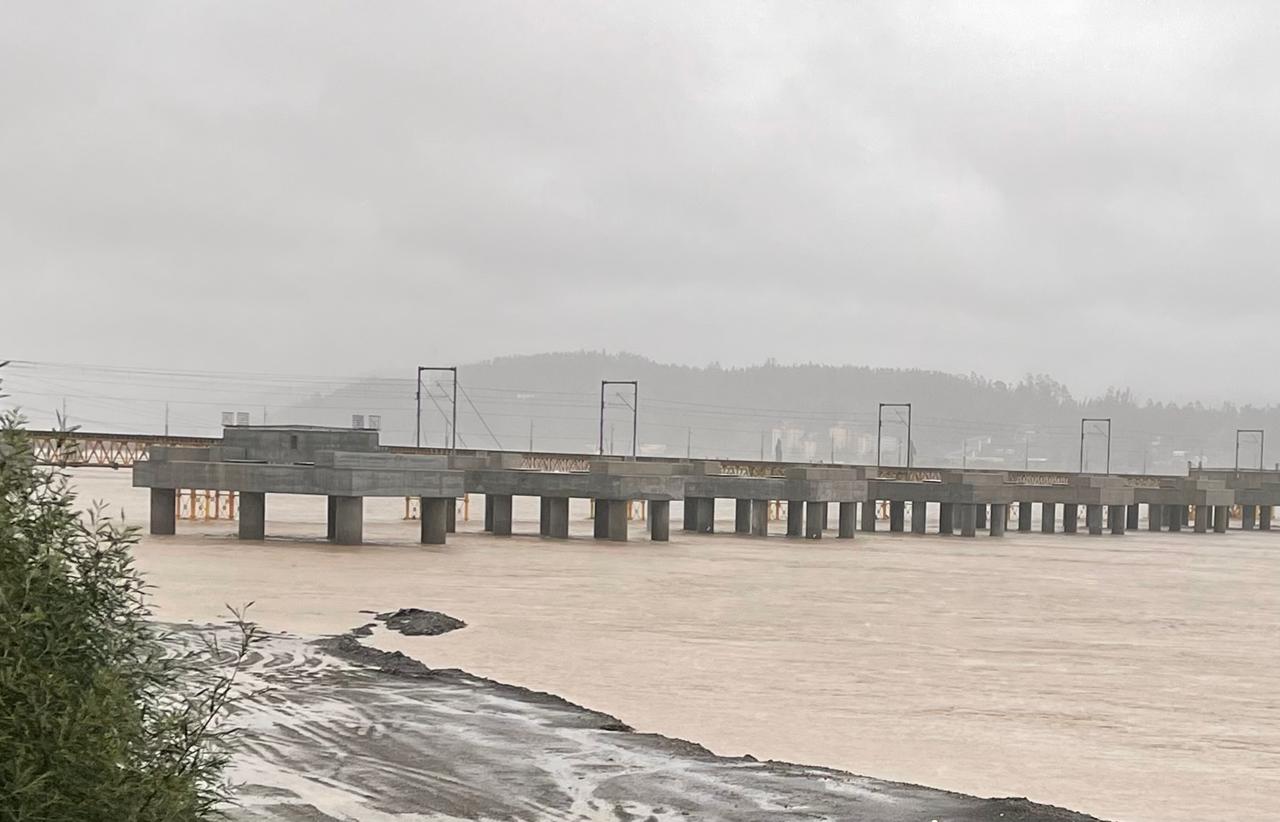 Puente Ferroviario sin tránsito en junio, incluyendo servicios de Biotrén