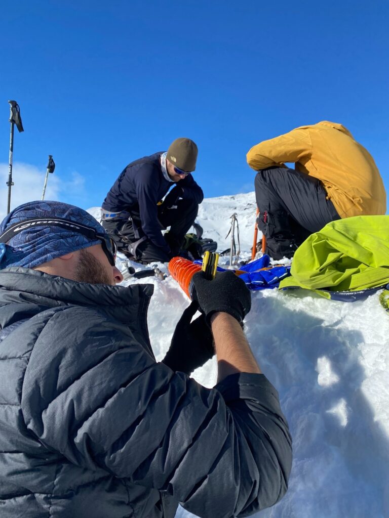 Científicos Glaciar Sollipulli