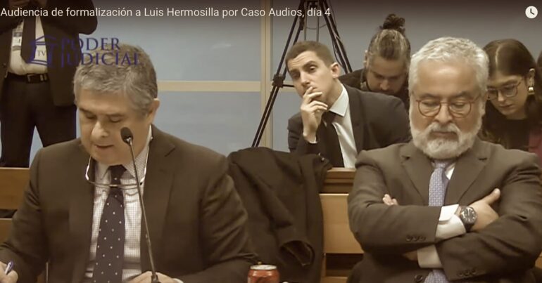 juan pablo hermosilla y luis hermosilla durante formalización del caso audios