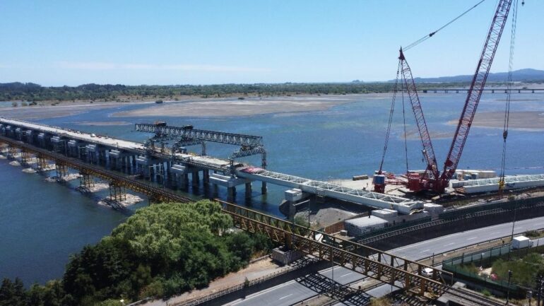 Obras Puente Ferroviario Costanera